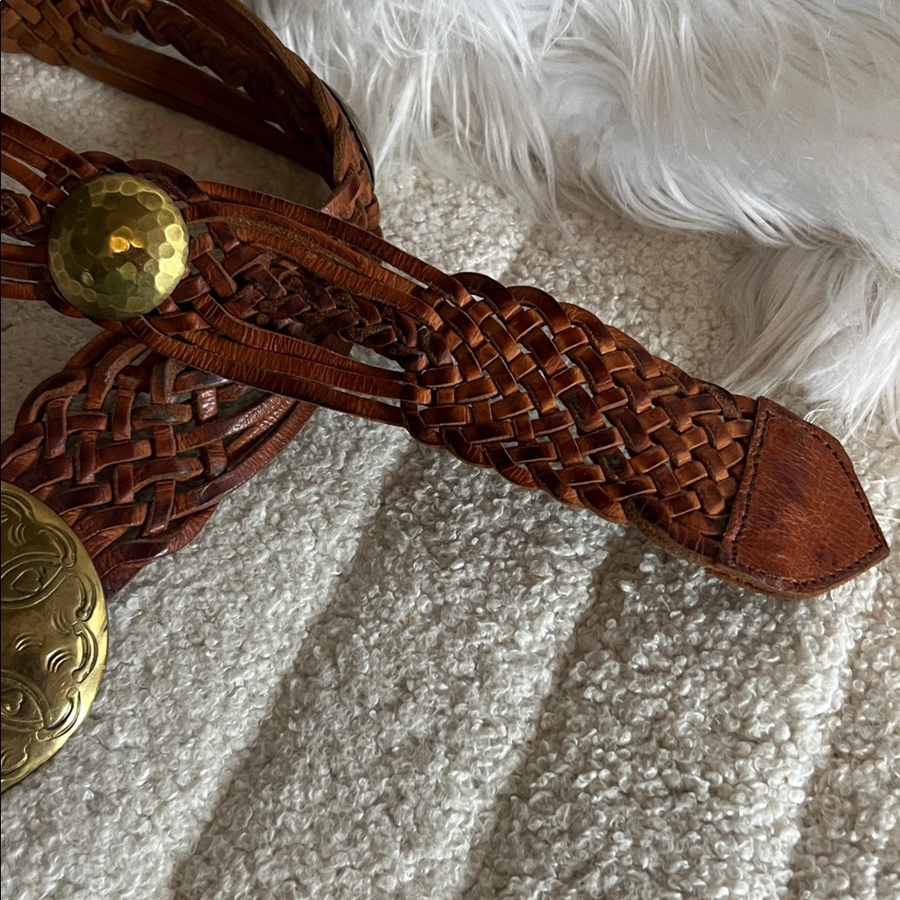 Leather woven belt with brass buckle and details made in Morocco - Picture 4 of 5